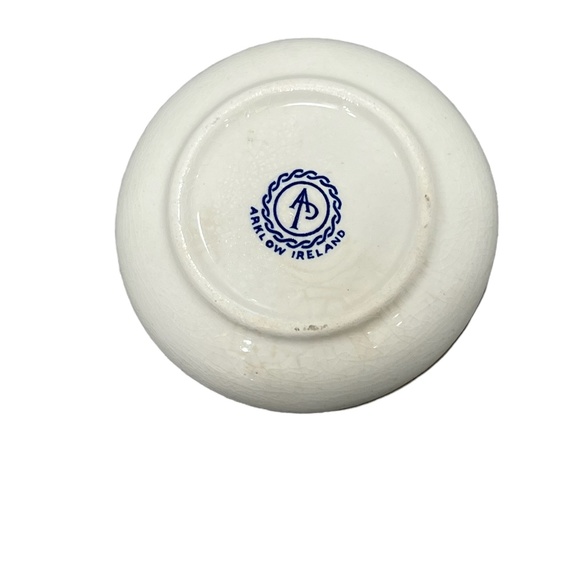 VINTAGE GREAT SOUTHERN HOTELS IRELAND WHITE CERAMIC WITH GOLD & BLUE ASHTRAY - Picture 15 of 15